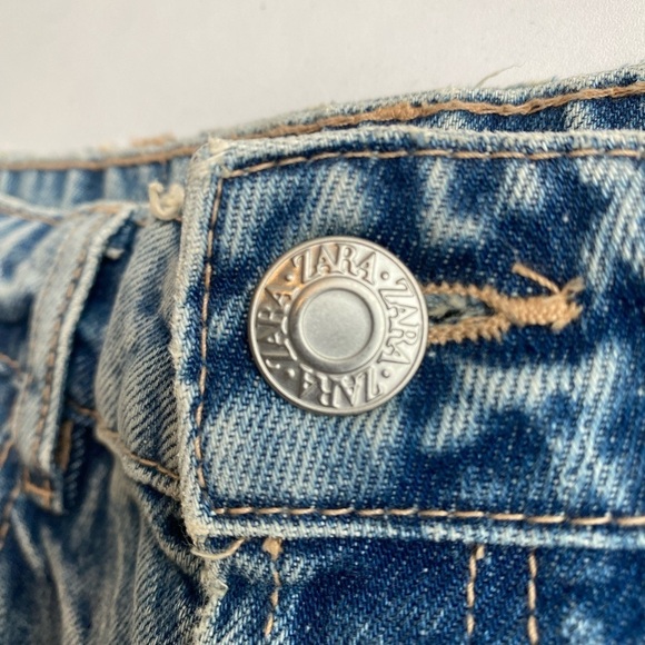 Zara High-Waisted Rigid Crop Size 6 - Picture 14 of 16